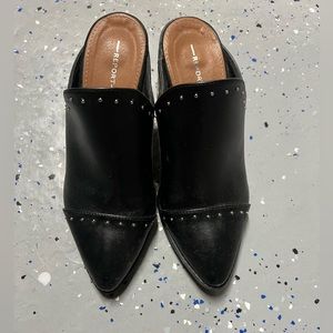 Report heeled mules